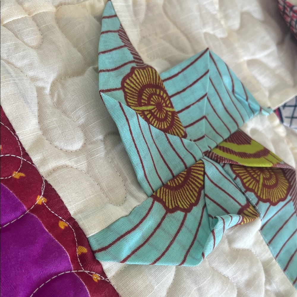 HANDMADE PINWHEEL Quilt Ethnic Fabric Unique STUNNING - Picture 7 of 17